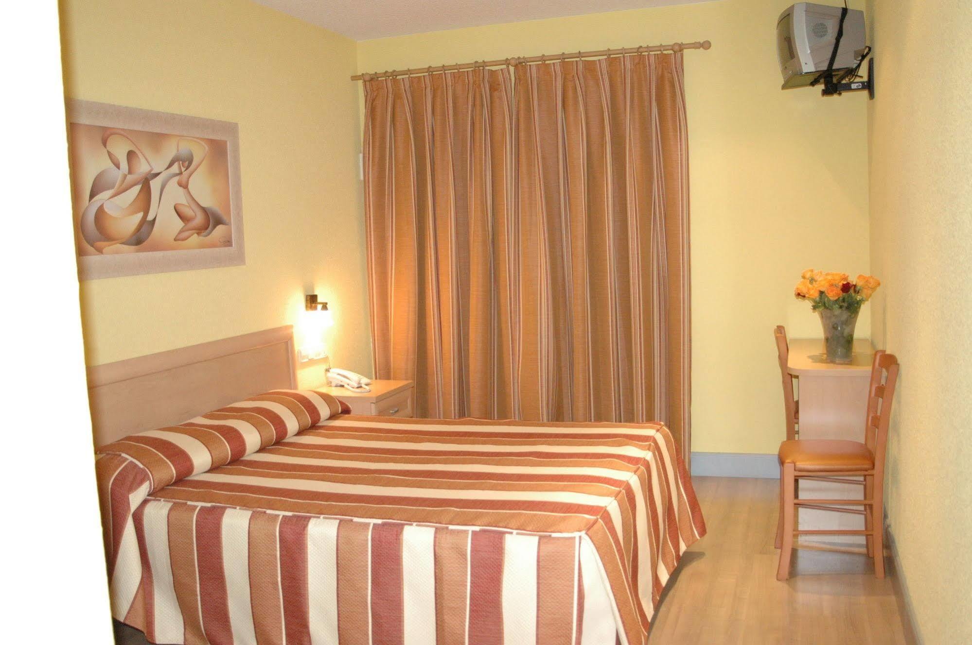 הומאנס דה מדריד Hotel La Union מראה חיצוני תמונה